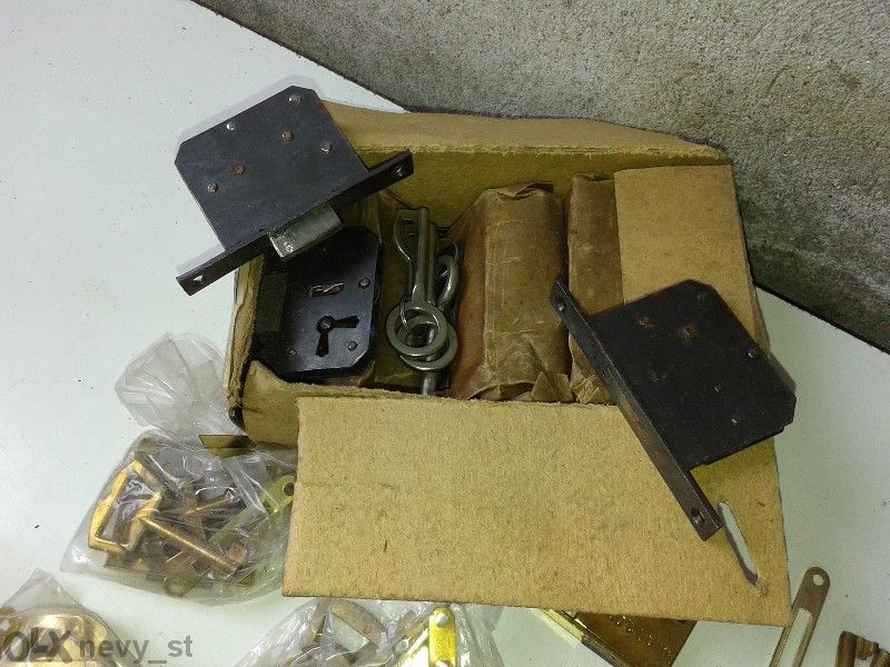 Брави за мебели различни видове