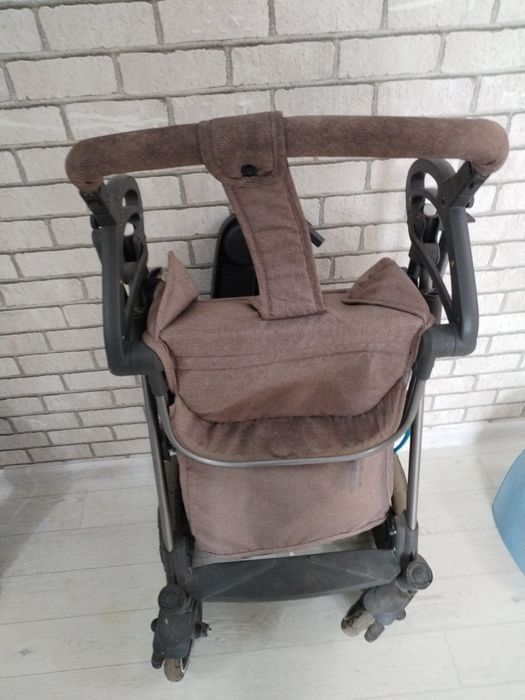 Детская коляска, стол, стульчик для кормления до 3х лет