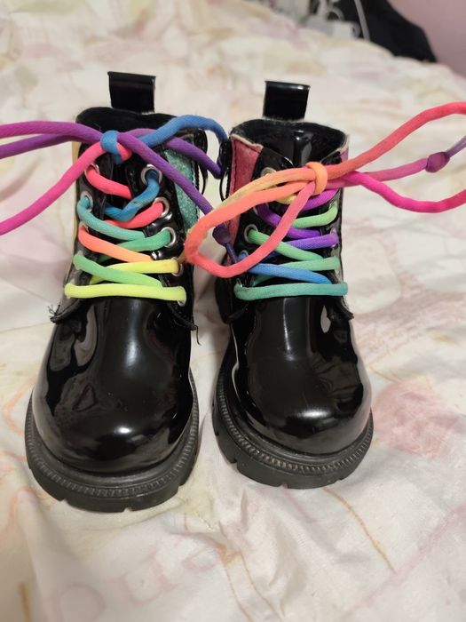 Маратонки и обувки за момиченце