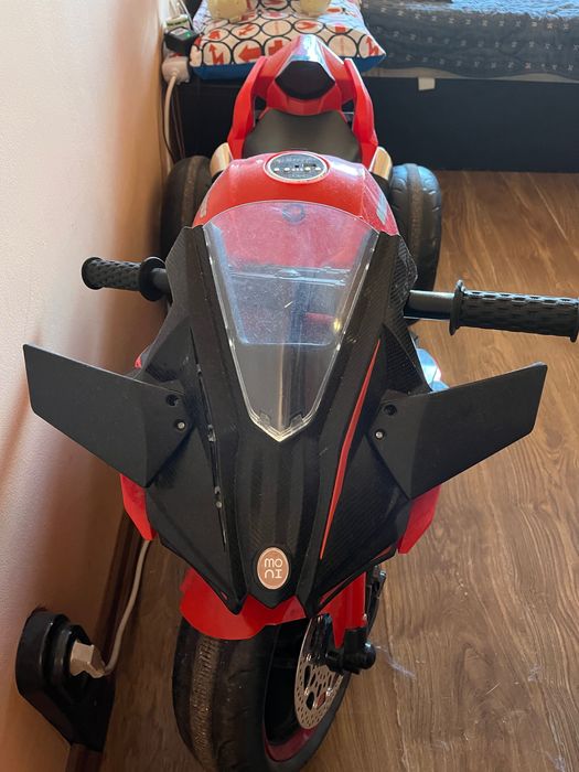 Акумулаторен мотор