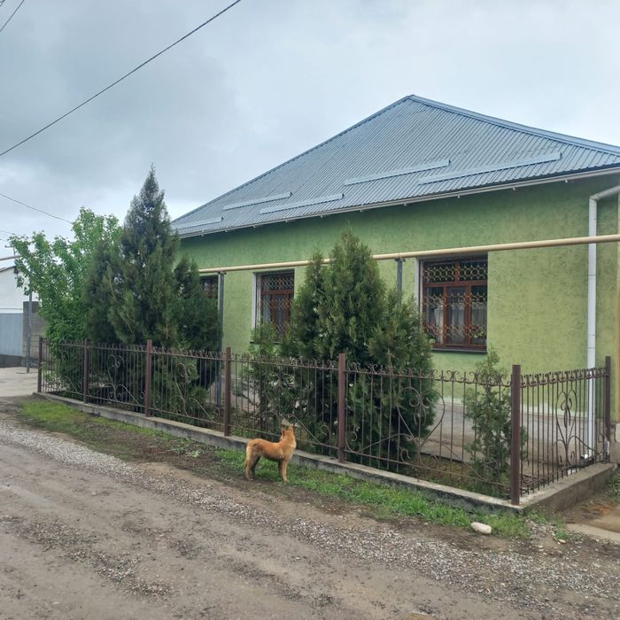 Үй сатылады. Тез арада.