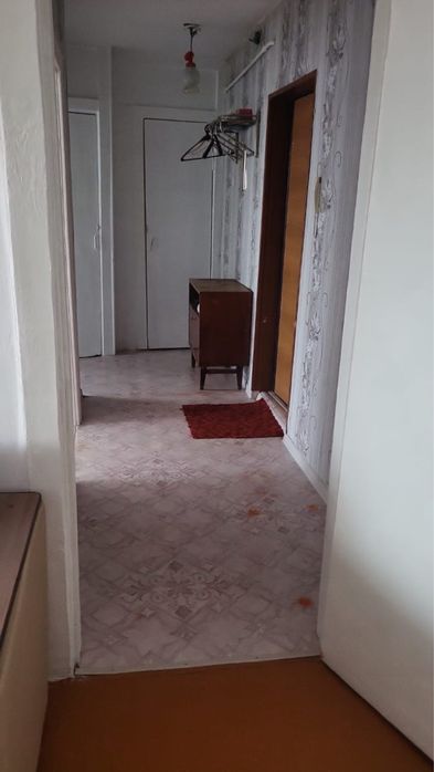 Срочно продам 2 комнатную квартиру улучшенной планировки