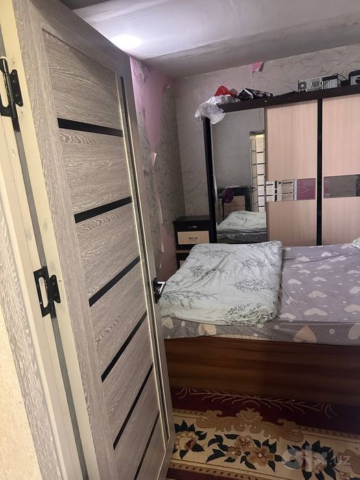 Продаю квартиру срочно Одна передрланая в двух