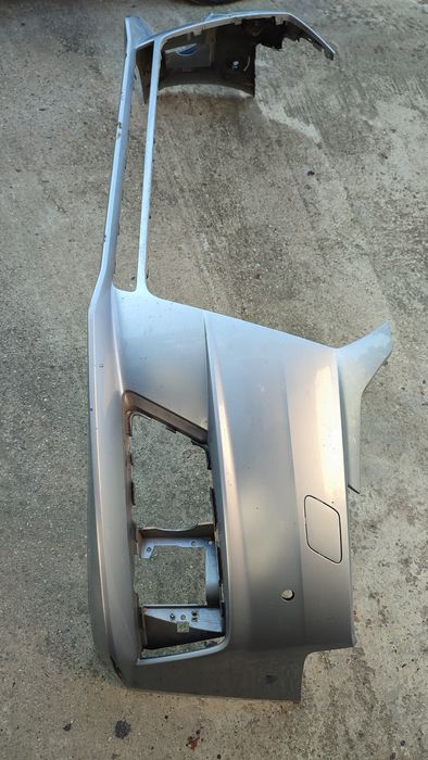 Bara fata Audi A4 model 2016 8W