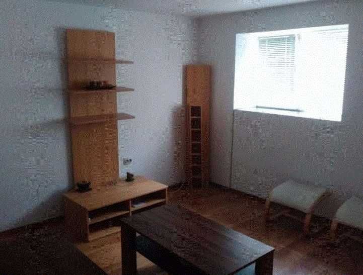 Дава се под наем Тристаен апартамент в Пловдив, Център - 85 кв.м за 341.7 € - Снимка #3