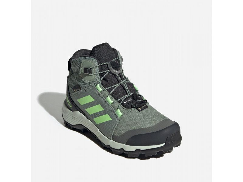 Adidas Terrex Mid Gore tex K  размери - 40