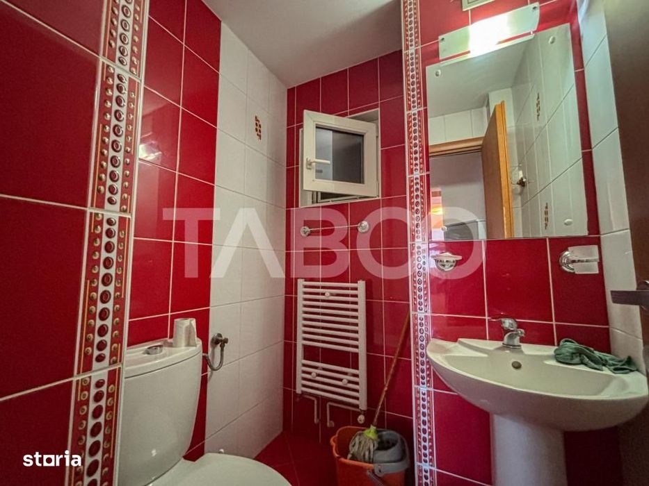 Apartament 4 camere de inchiriat in Piata Cipariu Centru