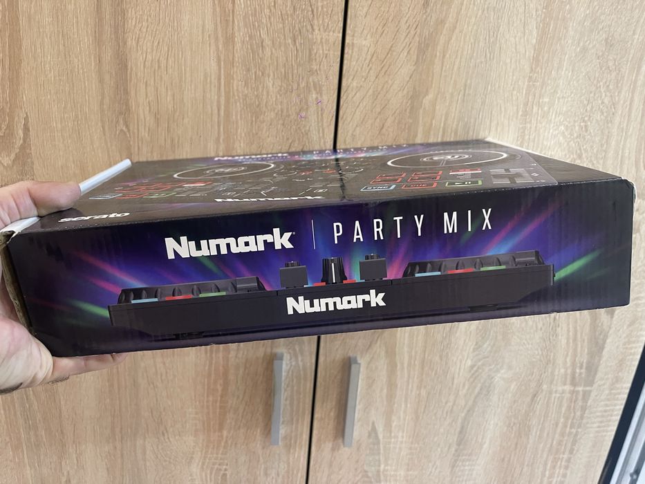 Контролер Numark Party Mix MKII