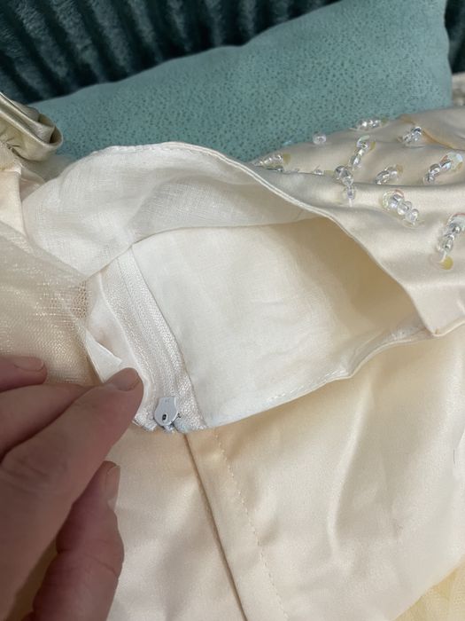 Красивое платье на девочку