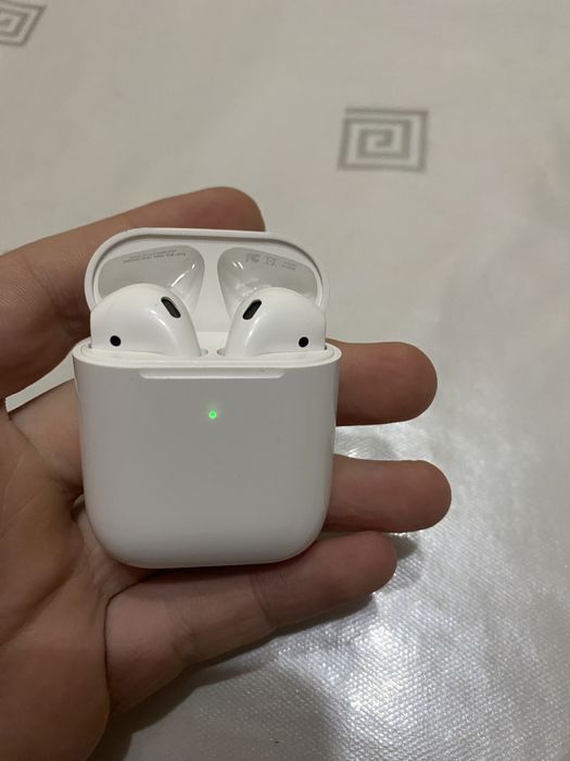 Продаётся AirPods-2