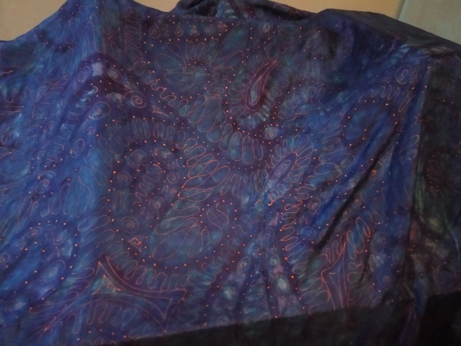 Шелковый шарф-платок ручной работы