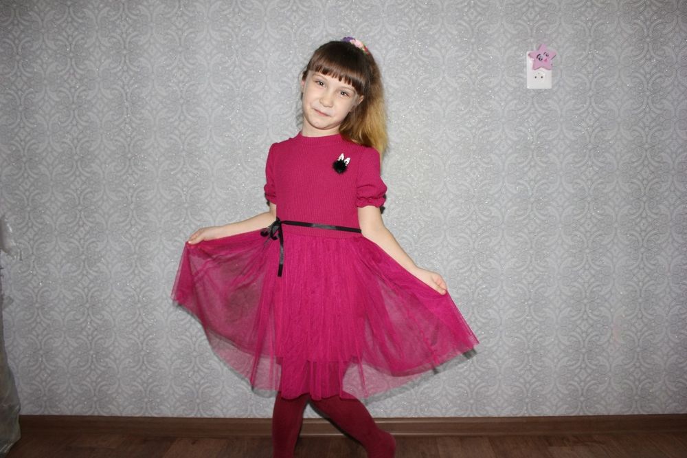 Продам детские платья на девочку, новые