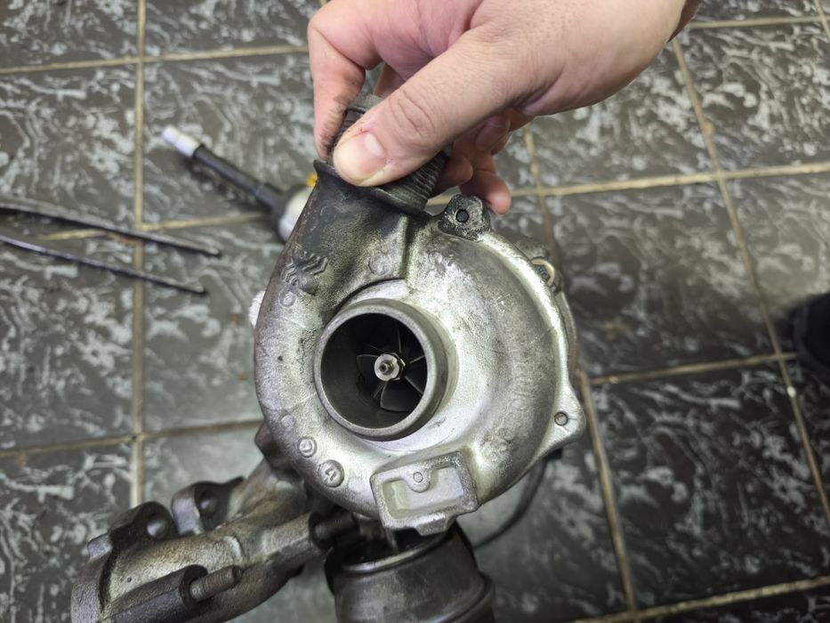 Оригинално турбо BorgWarner KKK BV43 за Audi A4 B7 2.0 TDI 170 к.с. (BRD)
