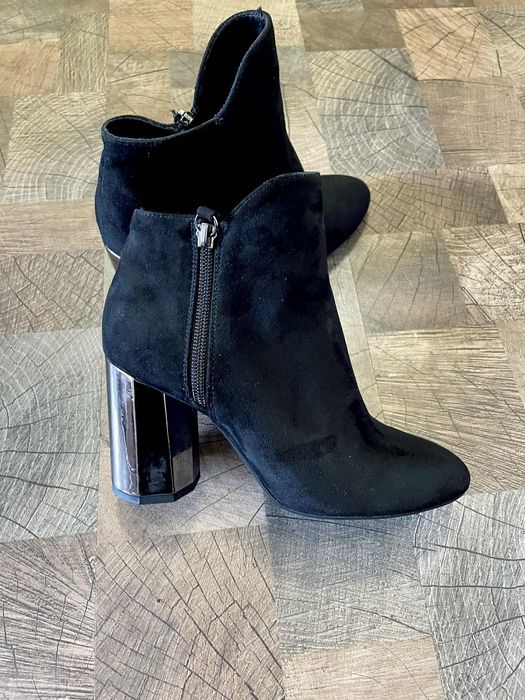 Боти Bershka размер 36