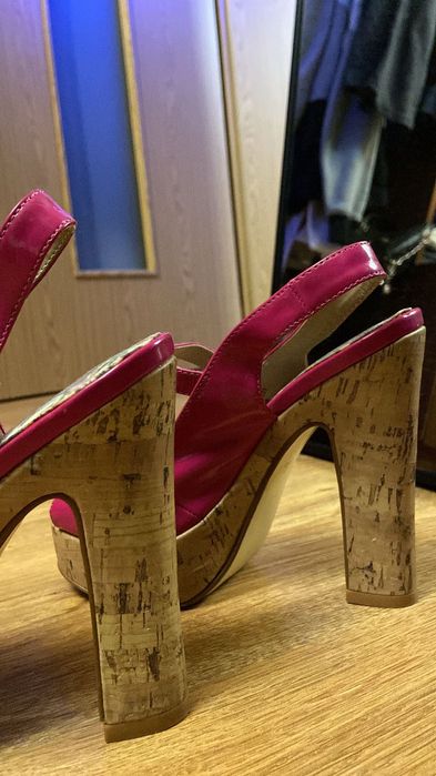 Дамски обувки 36-37 номер на безценица