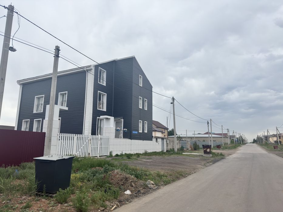Продам Коттедж на Юго-Востоке газовая магистраль