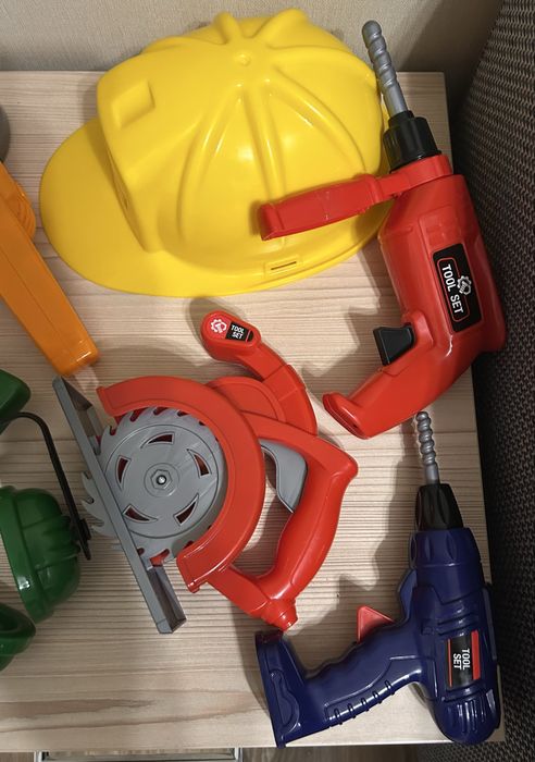 Игрушки Полесье. Набор строителя. Каска