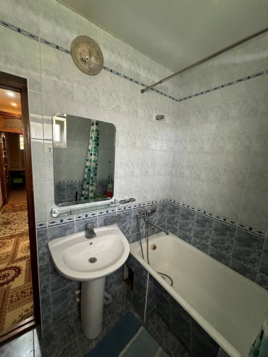 Продается квартира в Яшнабадском районе Тузел-1. 77-серя 2х комнатная