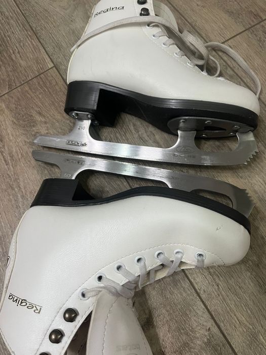 Коньки для фигурного катания