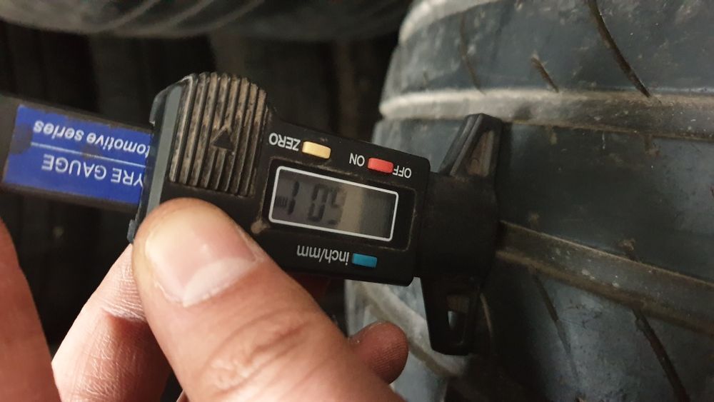 Гуми 215 55 16 бриджстоун