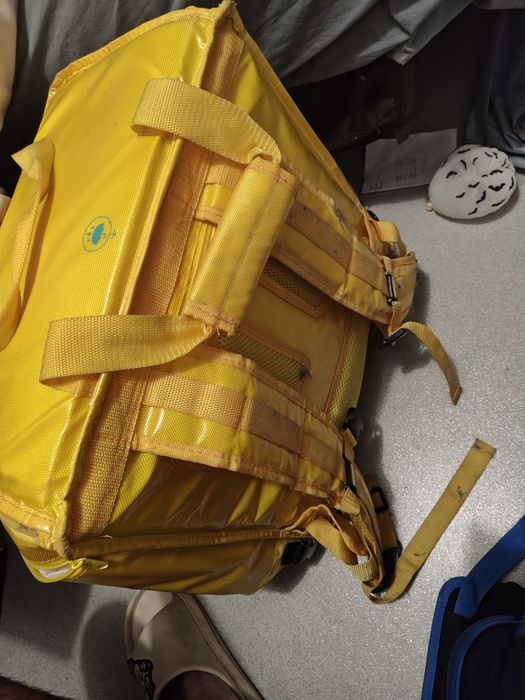 Ghiozdan Glovo curier