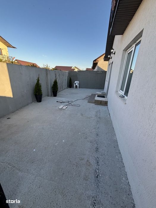 Casă cu 2 camere, Navodari