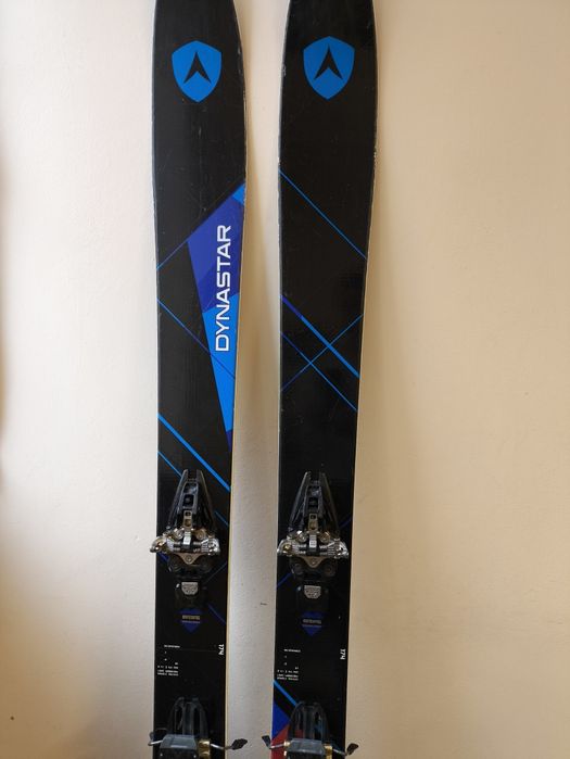 Schiuri de tură/freeride Dynastar