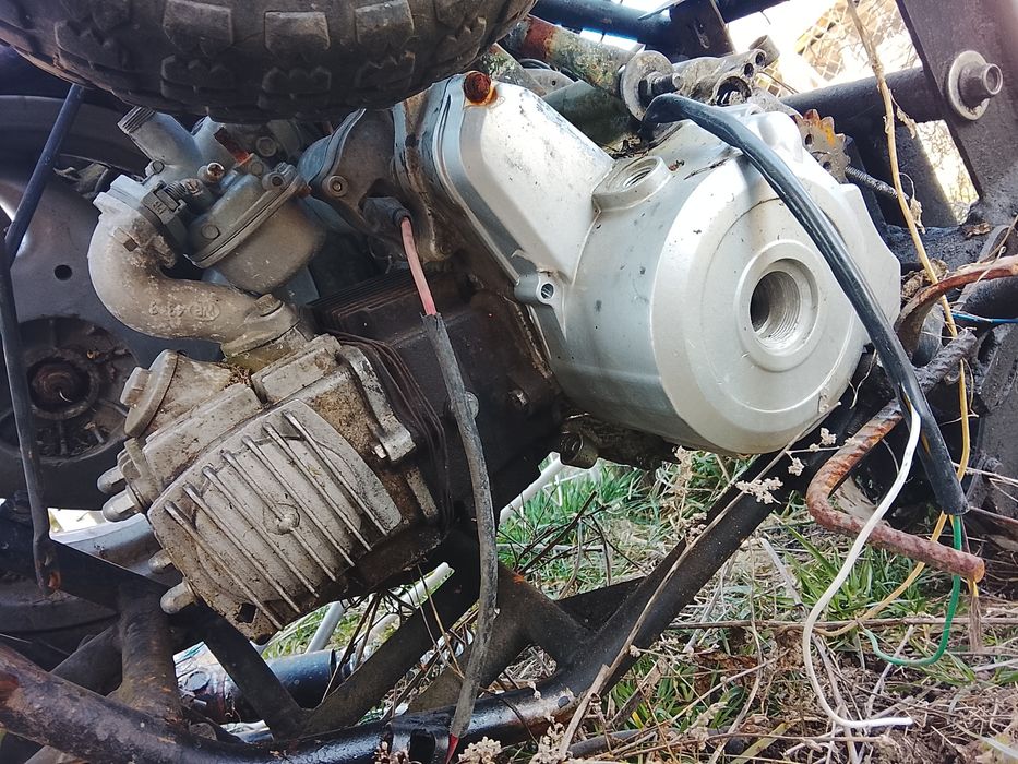 Motor ATV 125cc funcționează sau pentru piese