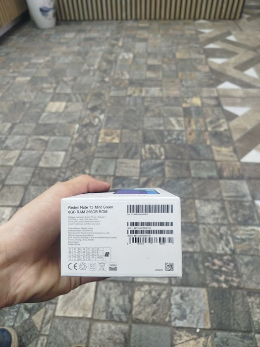 Redmi note 13 xotirasi 256/8 batareyasi 5000amper