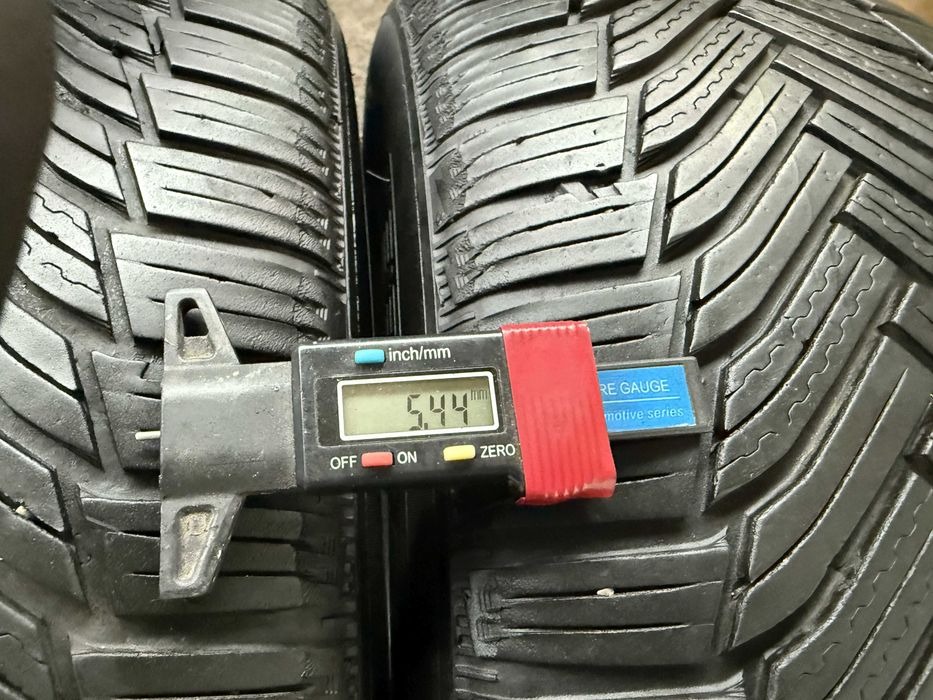 2x Anvelope iarna 215/65 R16 - Michelin Alpin 6