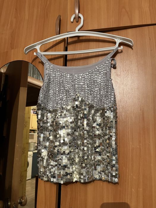 Платья , майки вечерние