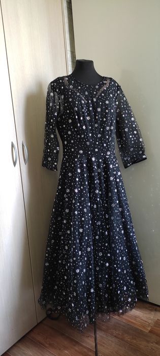 Платье вечерне дизайнерское 44-46 р.