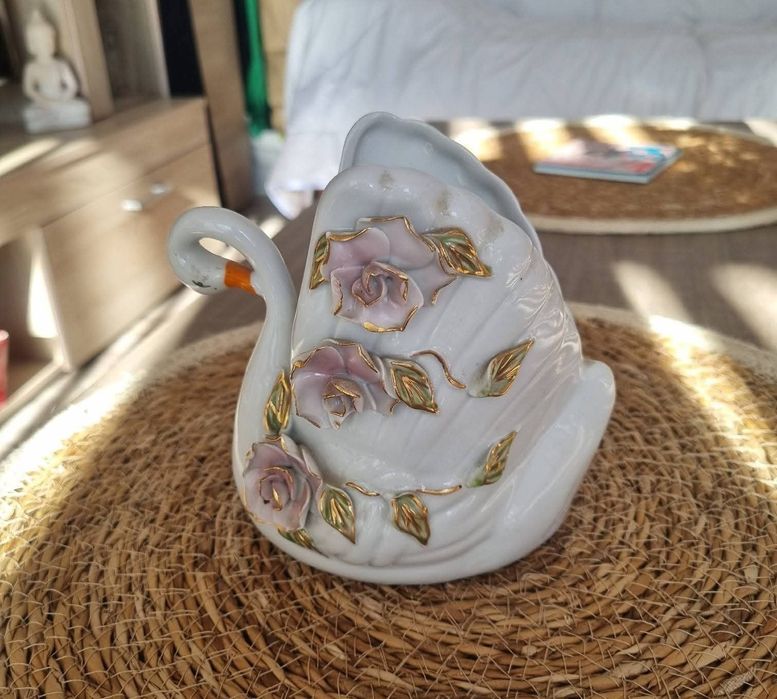 Bibelouri vechi impecabile