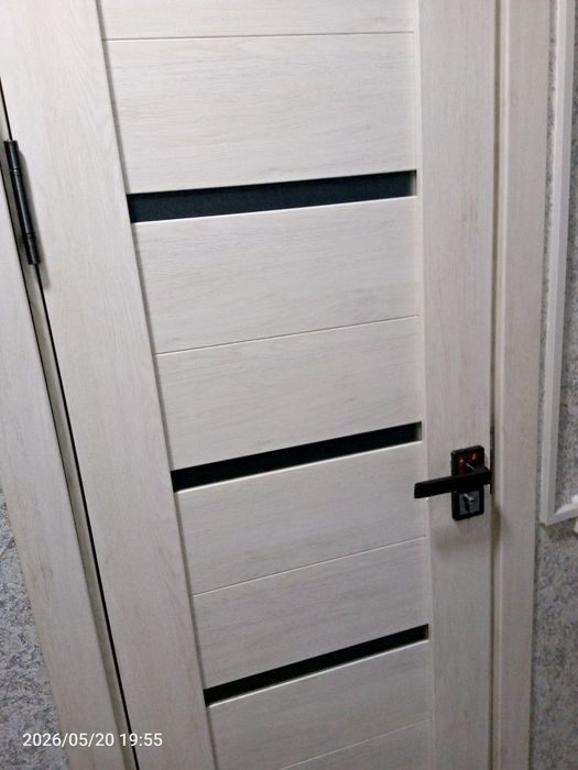 Продам 1 комнатную. С ремонтом и мебелью. Спутник -8