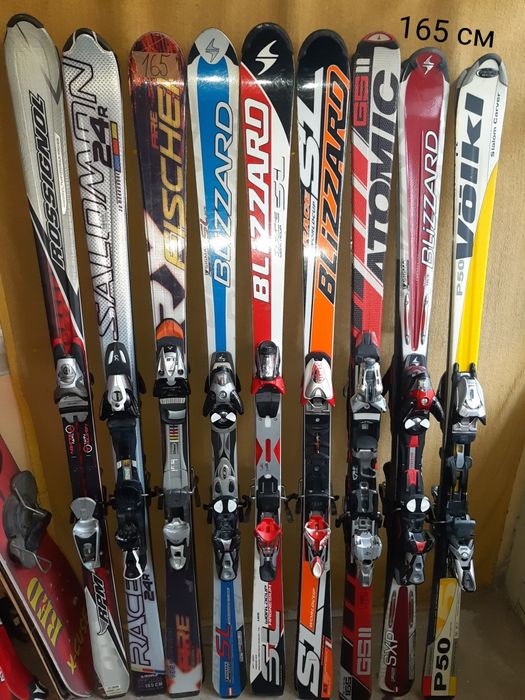 Ски и обувки за тях