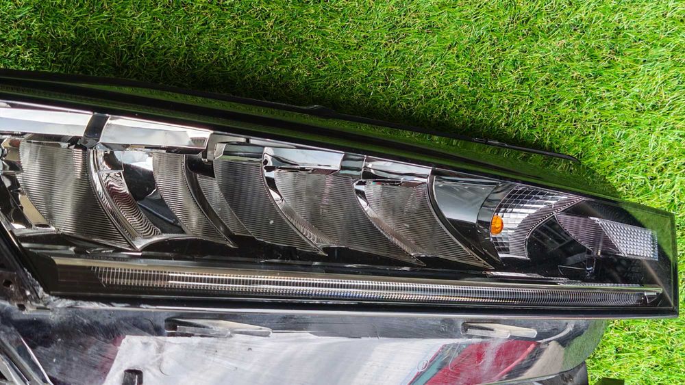 Фар за Skoda Octavia 4 Full LED / Шкода Октавия 4