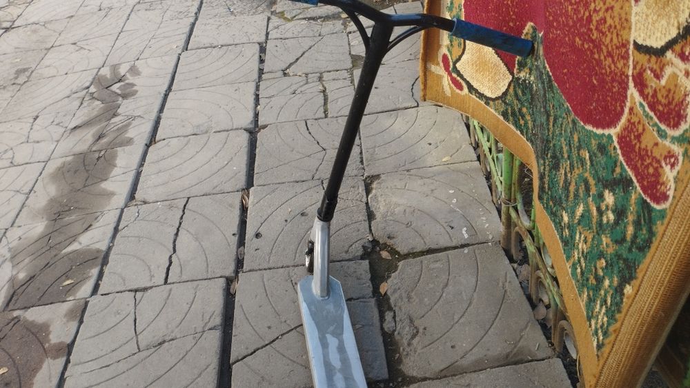 Продам трюковой самокат
