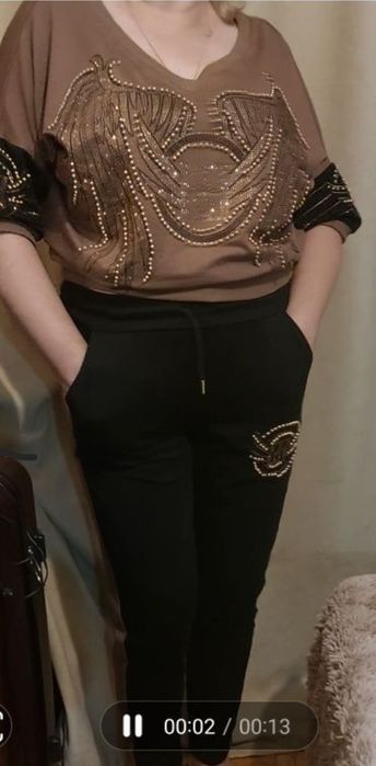 Продам костюм женский, полуспортивный