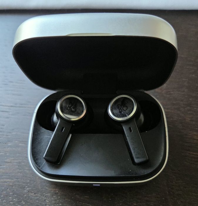 Casti beoplay eleven