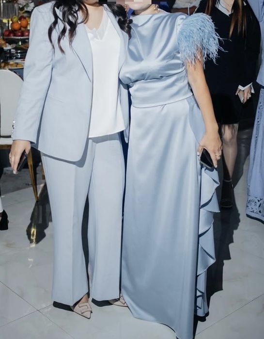 Женское платье вечернее