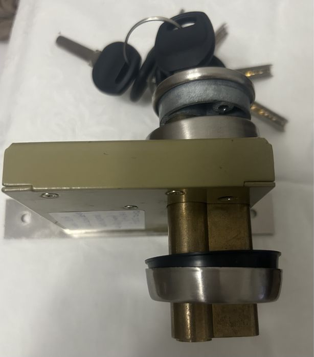 Замок для дверей