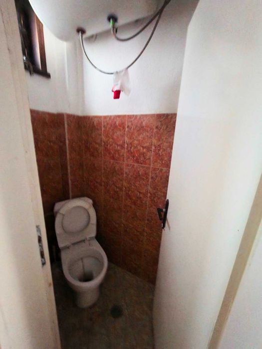 Дава се под наем Магазин в Казанлък - 390 кв.м за 800 € - Снимка #11