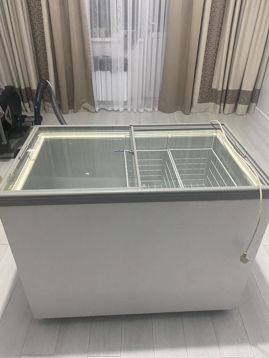 Морозильник бу среднего размера