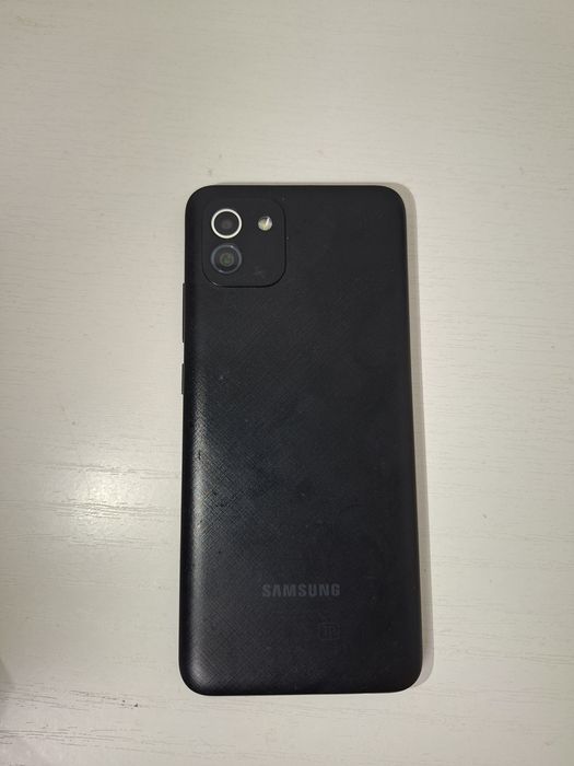 Продам Samsung A03