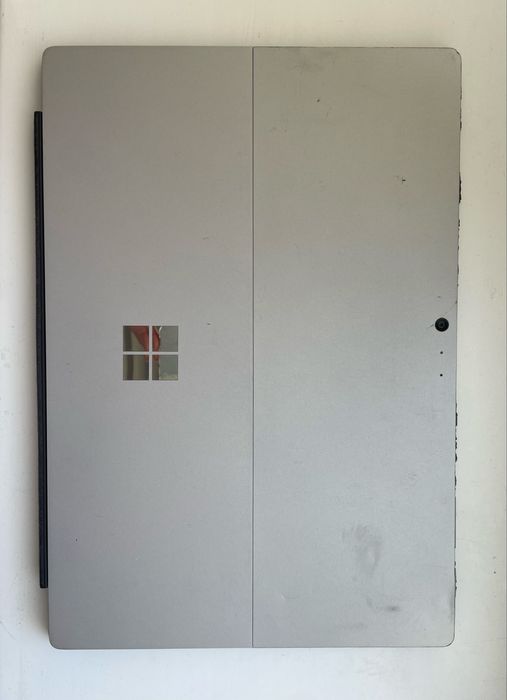 Microsoft Surface Pro 4 Intel Core i5 / 4 ГБ ОЗУ / SSD /