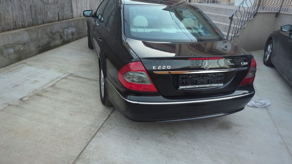 De vinzare Mercedes E class Avantgarde automata