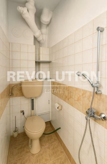 Дава се под наем Тристаен апартамент в Варна, Погреби - 80 кв.м за 400 € - Снимка #6