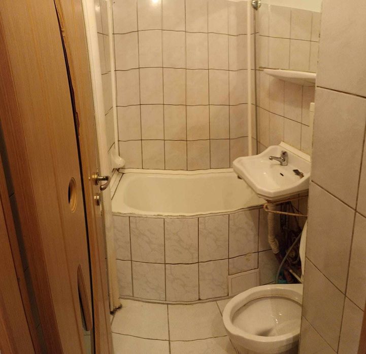 Vand garsonierala parter in  ioșia langa ștrand