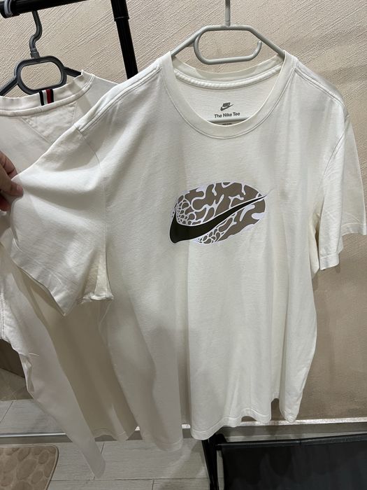 Тениски и суитшърти