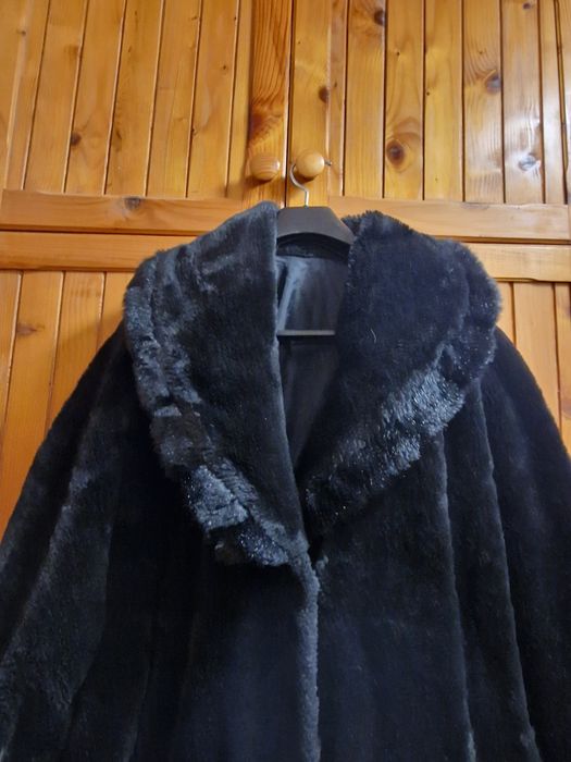 Запазено зимно палто